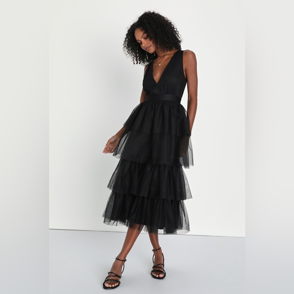 Lulu’s Dramatic Perfection Black Tulle Sleeveless Tiered Midi Dress